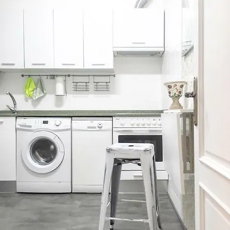 House Of Art Apartment *